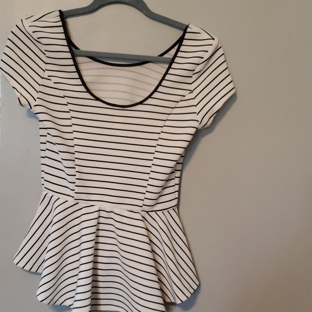 Xhiliration blouse